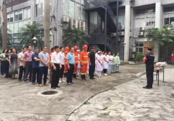 广州市老年人服务中心举行消防灭火 应急疏散演练培训活动